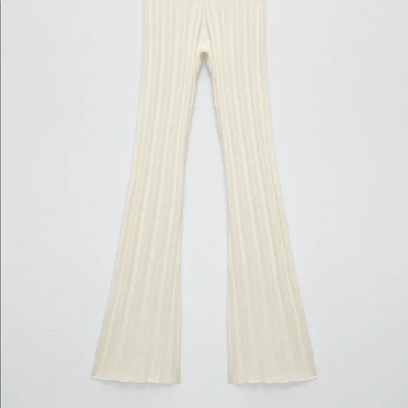 Ribbed flared white pant - Picture 3 of 10